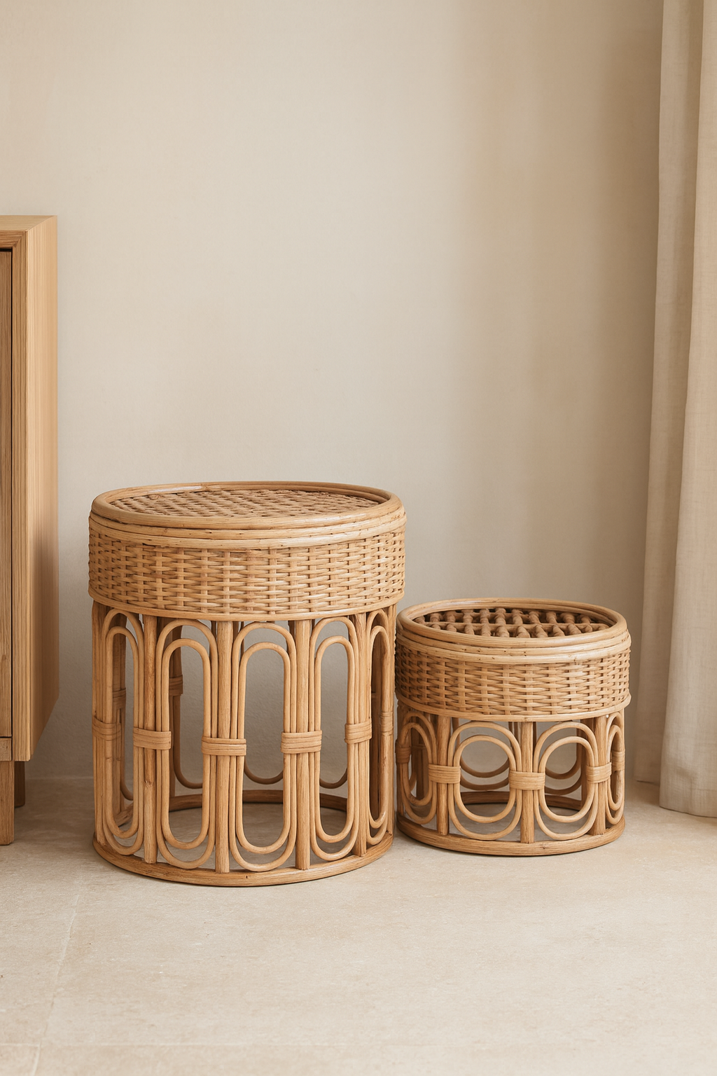 Juego de mesitas Época